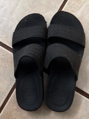 Reef Black Dual-Strap Slide Sandals